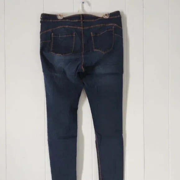 Suko Jeans - Picture 2 of 6